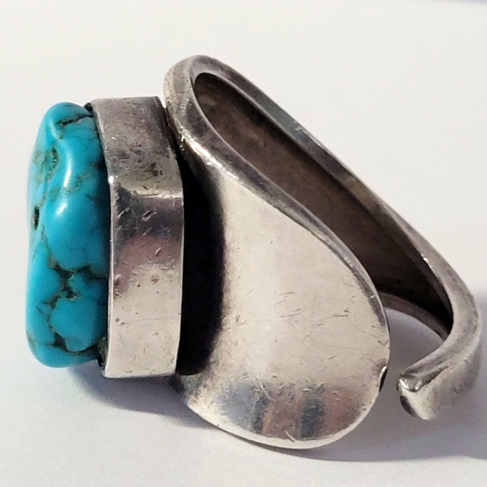 Silver Turquoise Ring - Picture 3 of 7